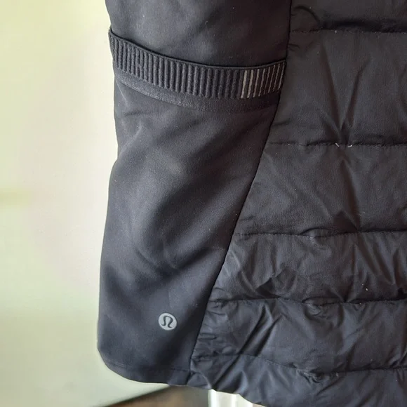 🆕 Lululemon Down For It All vest - Picture 4 of 5
